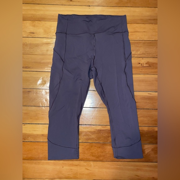 lululemon Cropped Leggings - Picture 1 of 6